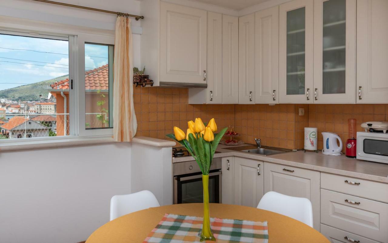 Apartment Dinka Trogir Exterior photo